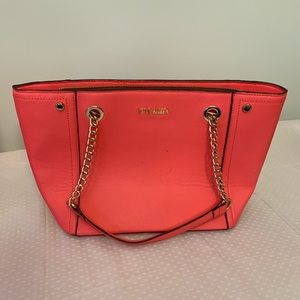 New without tags Steve Madden shoulder bag coral
